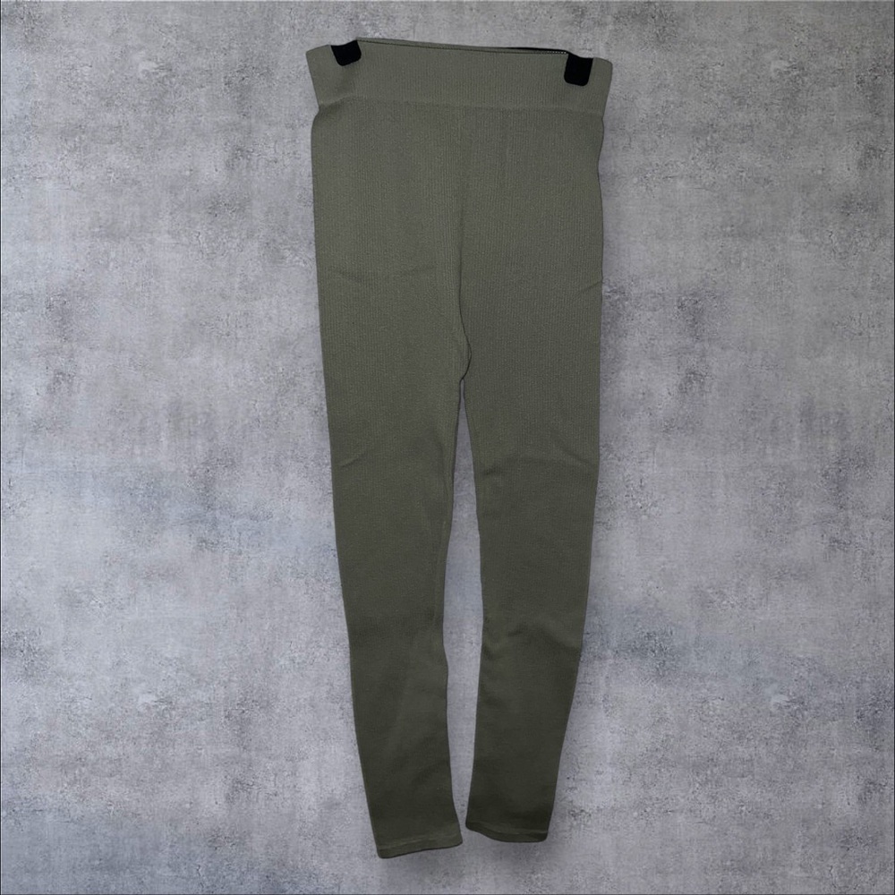 Olive Green High-Waisted Leggingsβ